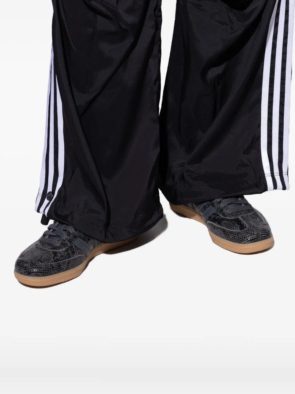 SAMBA OG W #CBLACK/GRESIX/GUM3 ADIDAS ORIGINALS Shoes JQ3532