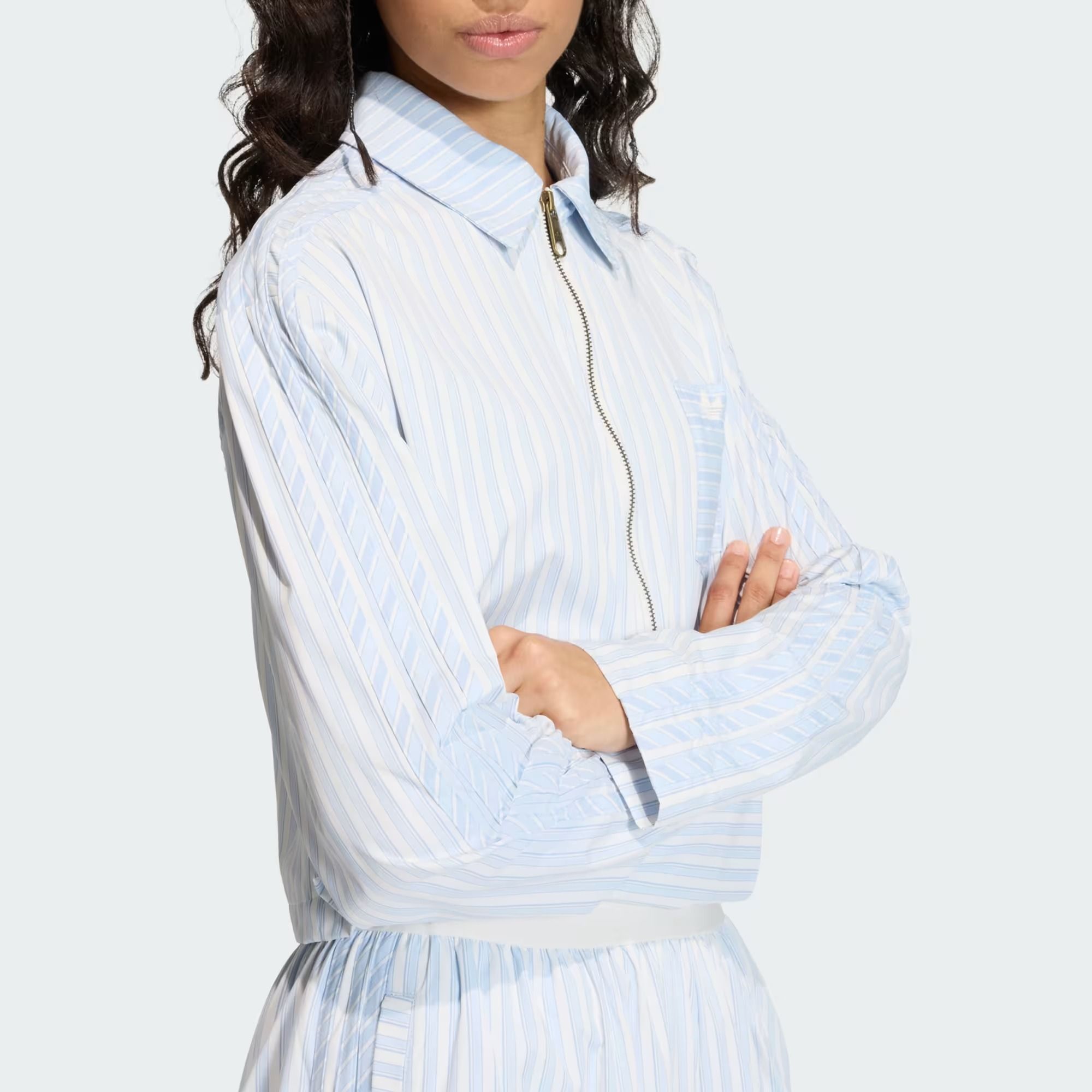 P ESS SHI #CRSK/AMBSKY ADIDAS ORIGINALS Outerwear KC8870