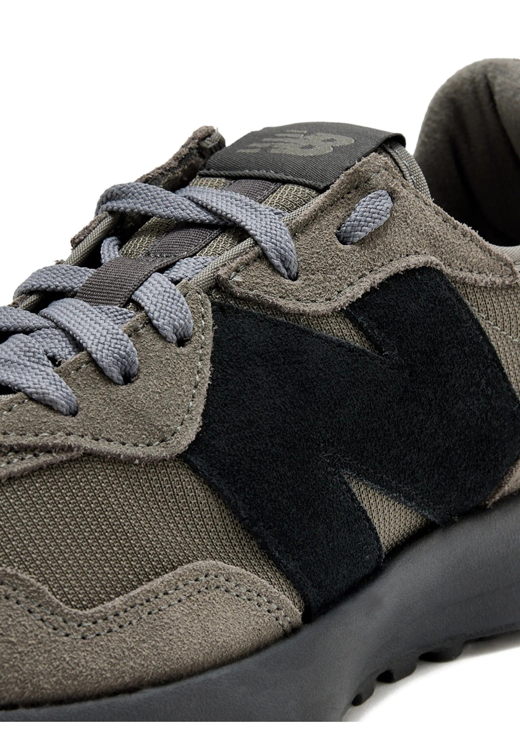 TIER 3 #TORNADO BLACK NEW BALANCE Scarpe U327346