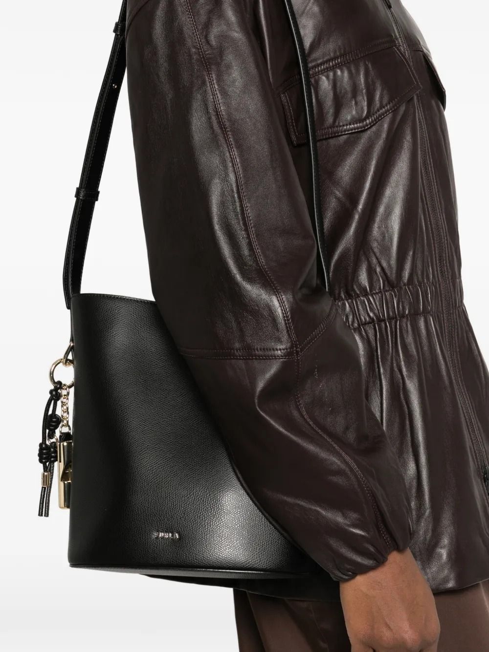 ROXIE BUCKET BAG #NERO FURLA Bags WB01875 ARE000 O6000 1007