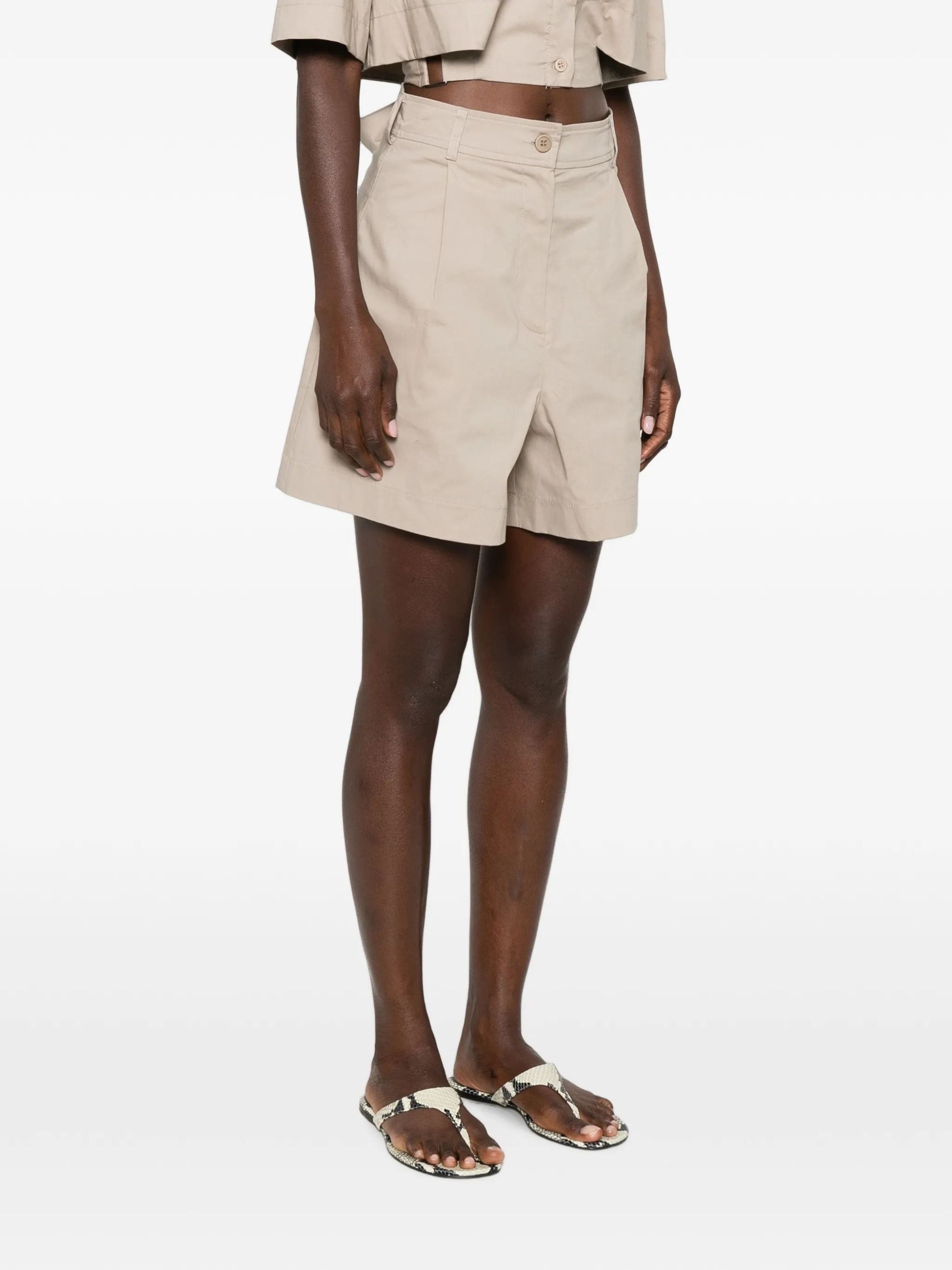 SHORTS #BEIGE MOUTAKI Shorts 26 03 29