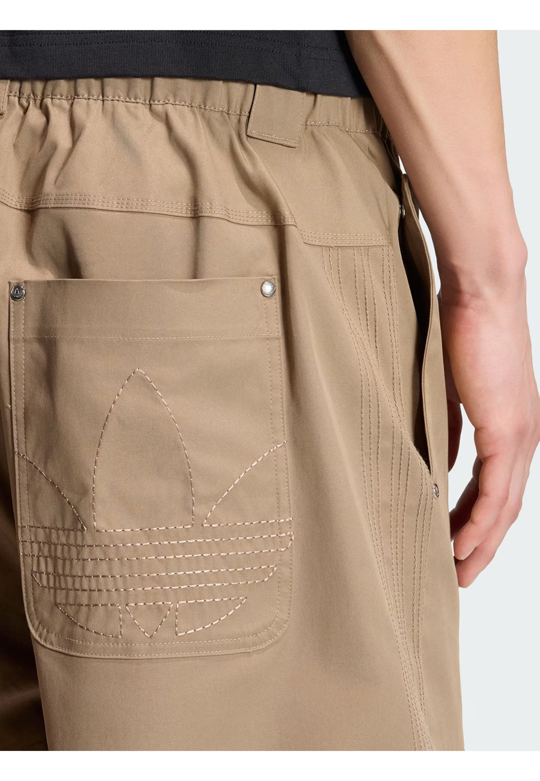 P ESS W PNT #KHASIX ADIDAS ORIGINALS Trousers KR9655